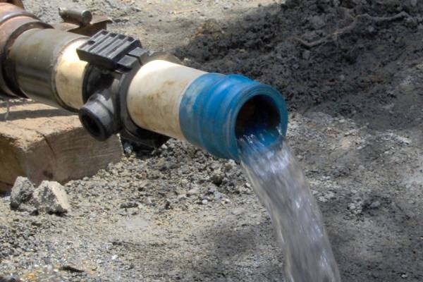 Αντικατάσταση των αμιαντοσωλήνων στο δίκτυο ύδρευσης σε Μάτι και Ζούμπερι